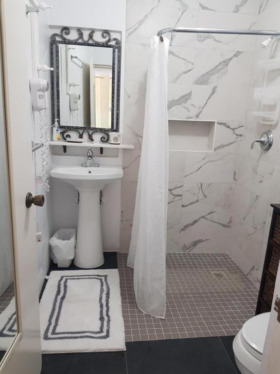 Bermuda Connections Guest House Southampton Habitación foto